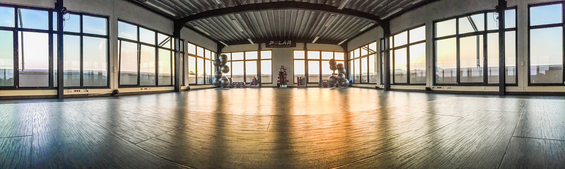 Heller Kursraum des FitnessParks